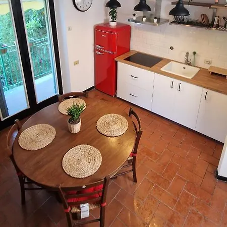 House Pierina Nyaraló *