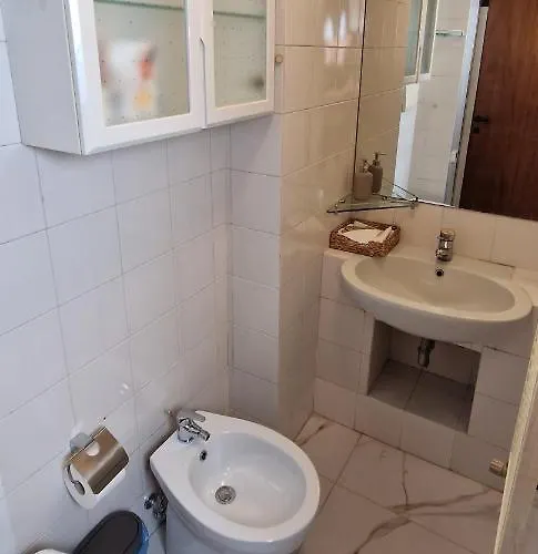 House Pierina Дом отдыха Флоренция